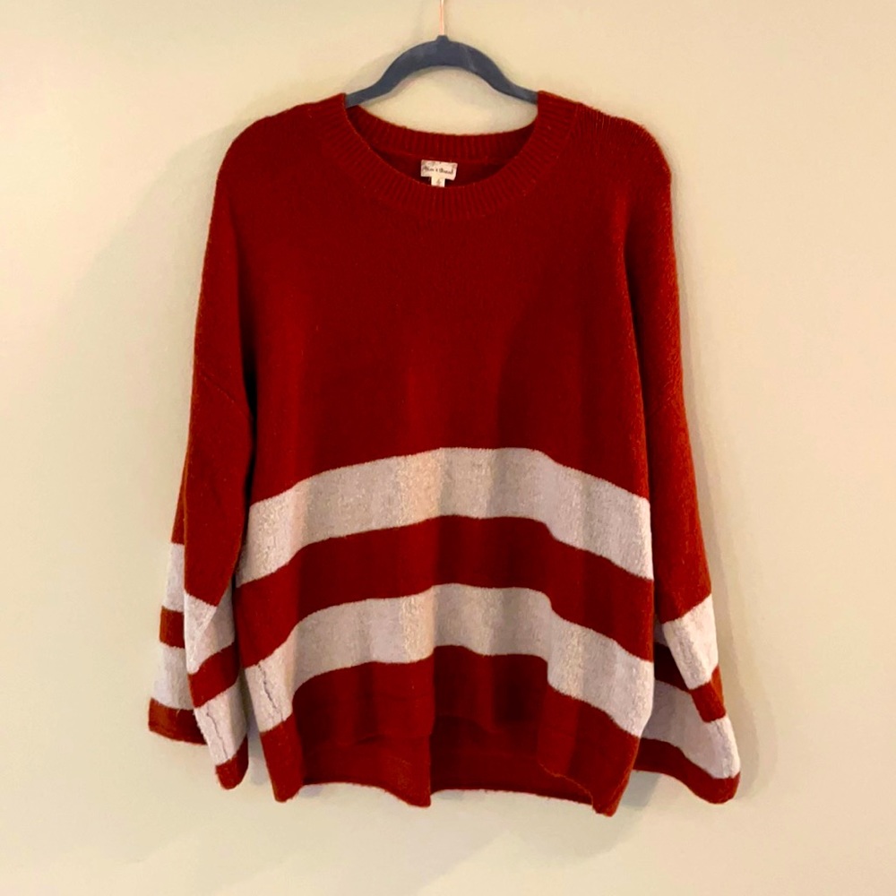 Hem and Thread Sweatshirt